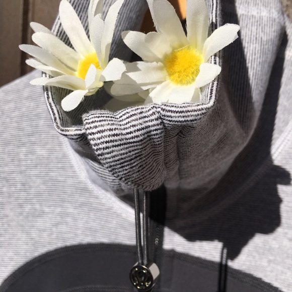 Lulu Define Jacket - Picture 2 of 6